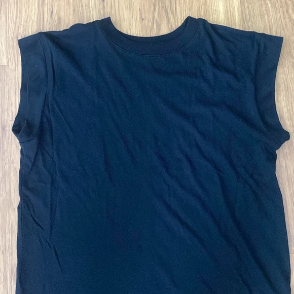 a new day Black crewneck t-shirt - Picture 2 of 10